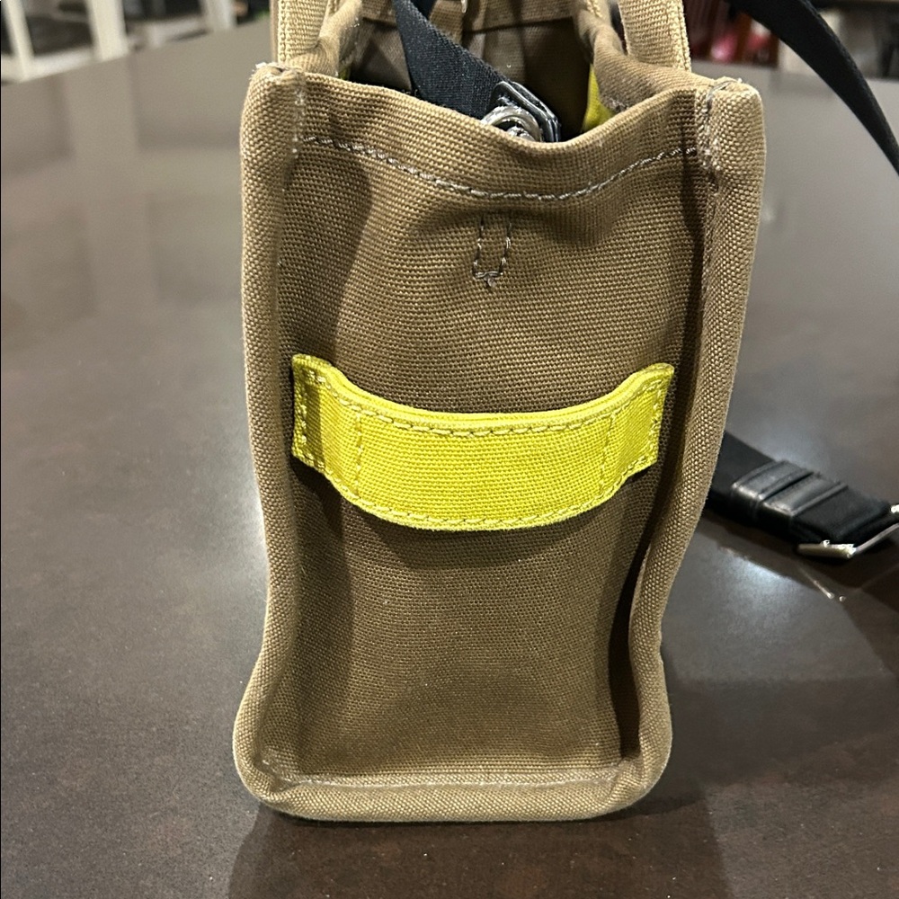 Marc Jacobs Canvas Tote in Tan with White Logo - Picture 2 of 15